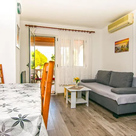 Veza Апартаменты Ждрелац