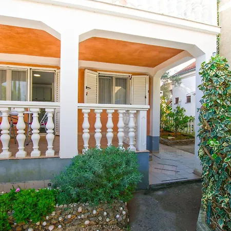 Apartment Veza *