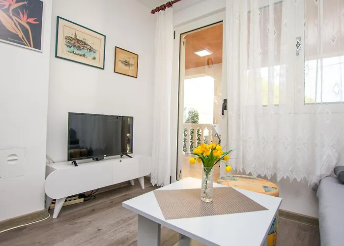Veza Apartment *